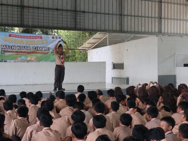 MTsN Kota Cimahi Gelar Perkemahan Pendidikan Kepramukaan, Kamad Harapkan Lahir Generasi Tangguh, Berkarakter, dan Siap Hadapi Tantangan
