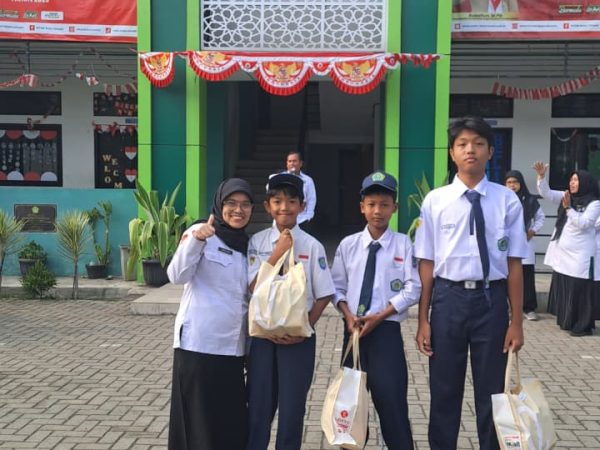 Pembagian Hadiah Lomba Agustusan