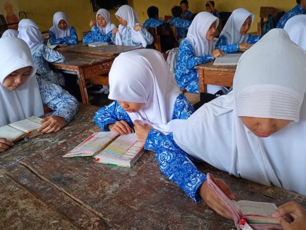 ODOP Tadarus Al-Qur'an Setiap Pagi, Upaya MTsN Kota Cimahi Wujudkan Siswa Bertaqwa