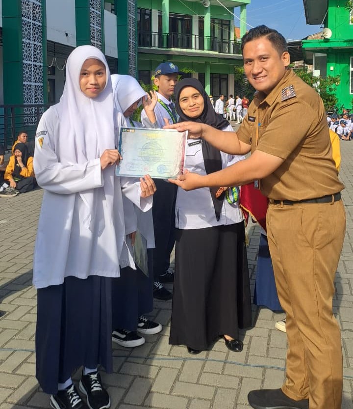 5 Pesilat MTsN Kota Cimahi Borong Juara Pencak Silat IPSI CUP Cimahi 3 Tingkat Jawa Barat 5 Pesilat MTsN Kota Cimahi Borong Juara Pencak Silat IPSI CUP Cimahi 3 Tingkat Jawa Barat