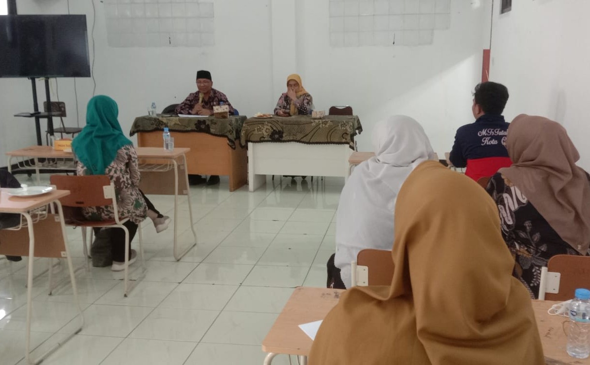 Pembinaan Tupoksi Kepala Madrasah dan Persiapan PKKM oleh Pengawas Madrasah Pembinaan Tupoksi Kepala Madrasah dan Persiapan PKKM oleh Pengawas Madrasah