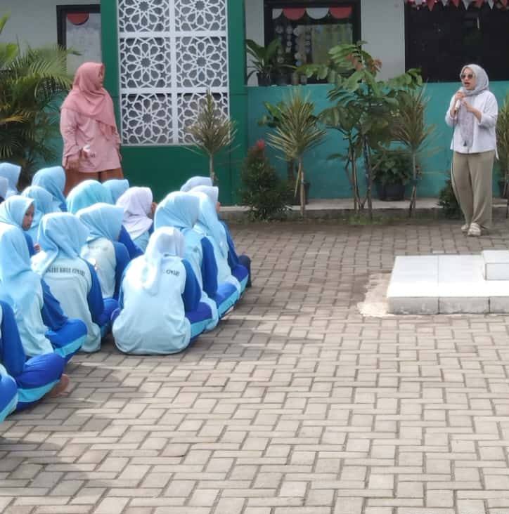 MTsN Kota Cimahi Bersama Puskesmas Cibeber Gelar “Aksi Bergizi” Nasional: Wujudkan Remaja Sehat, Aktif, dan Berdaya MTsN Kota Cimahi Bersama Puskesmas Cibeber Gelar “Aksi Bergizi” Nasional: Wujudkan Remaja Sehat, Aktif, dan Berdaya